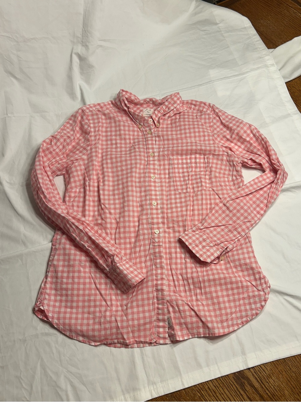Gap pink plaid button up. Size Large